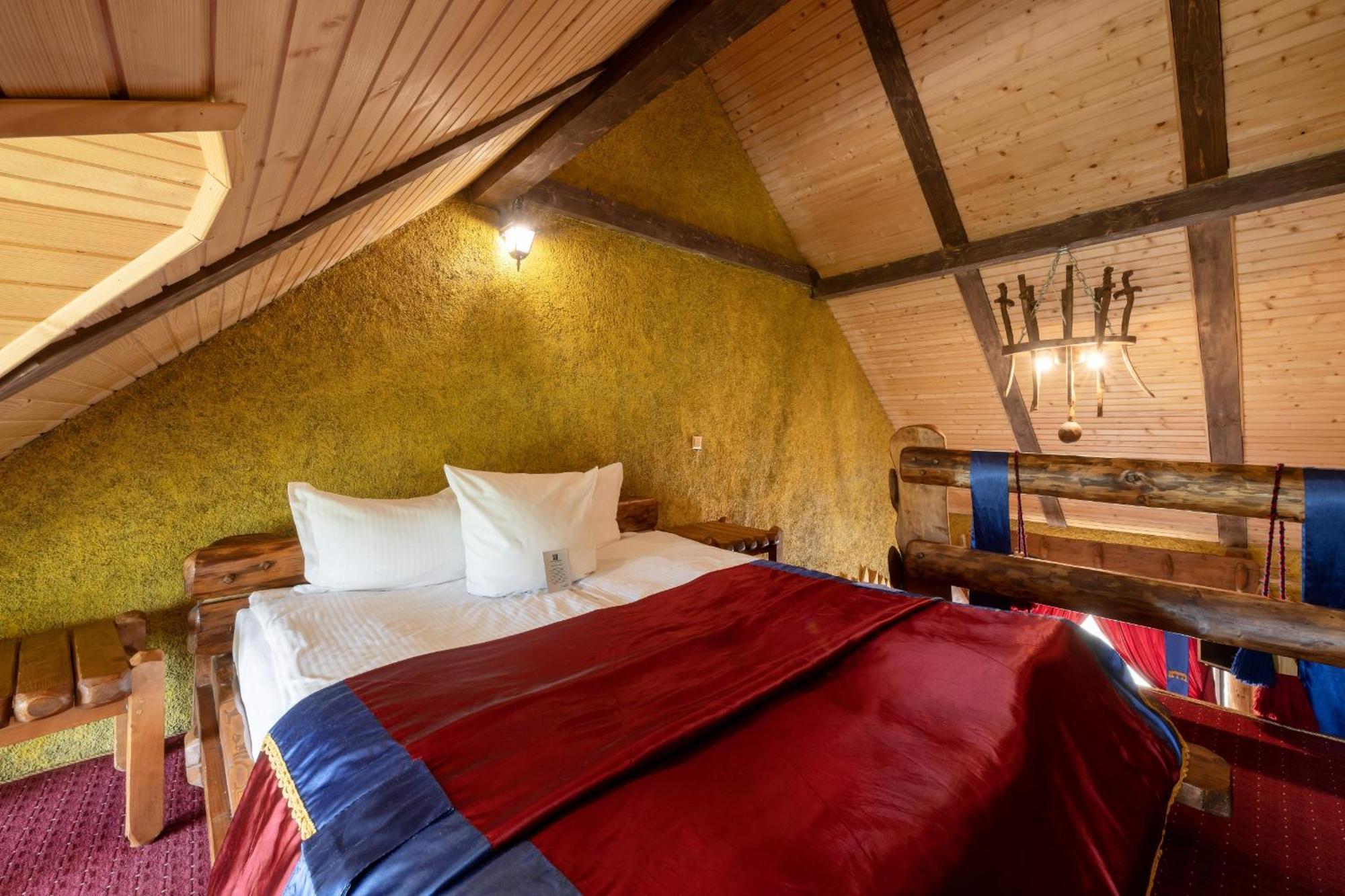 Stara Pravda Hotel - History Bukovel Kültér fotó