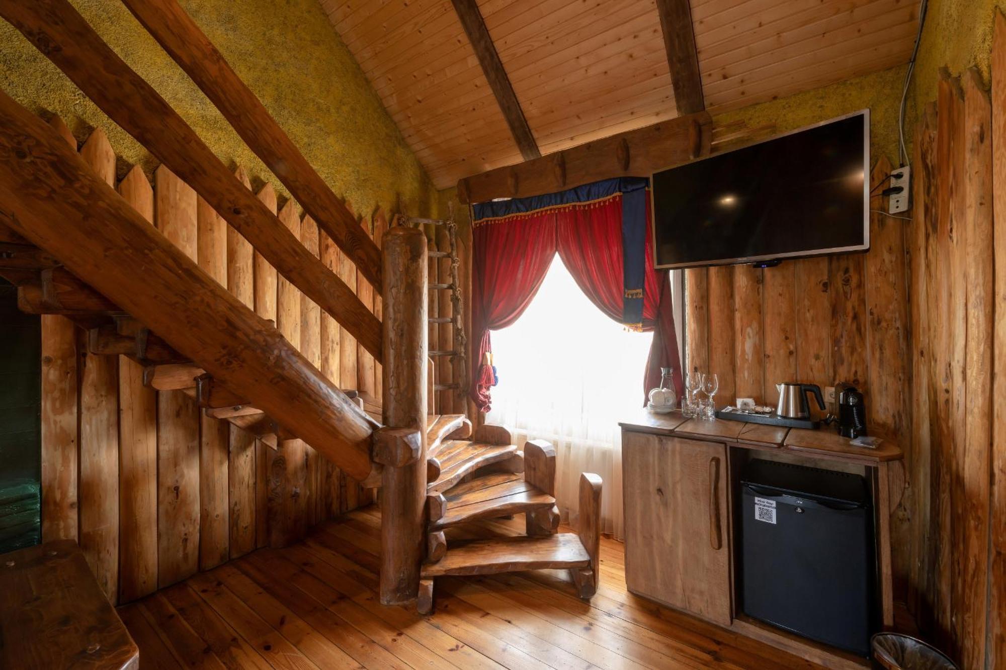 Stara Pravda Hotel - History Bukovel Kültér fotó