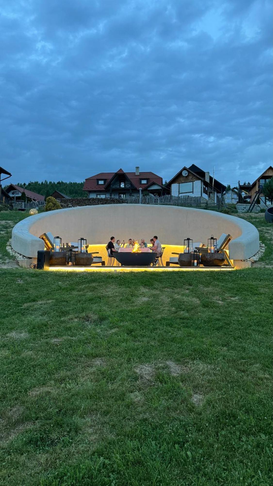 Stara Pravda Hotel - History Bukovel Kültér fotó