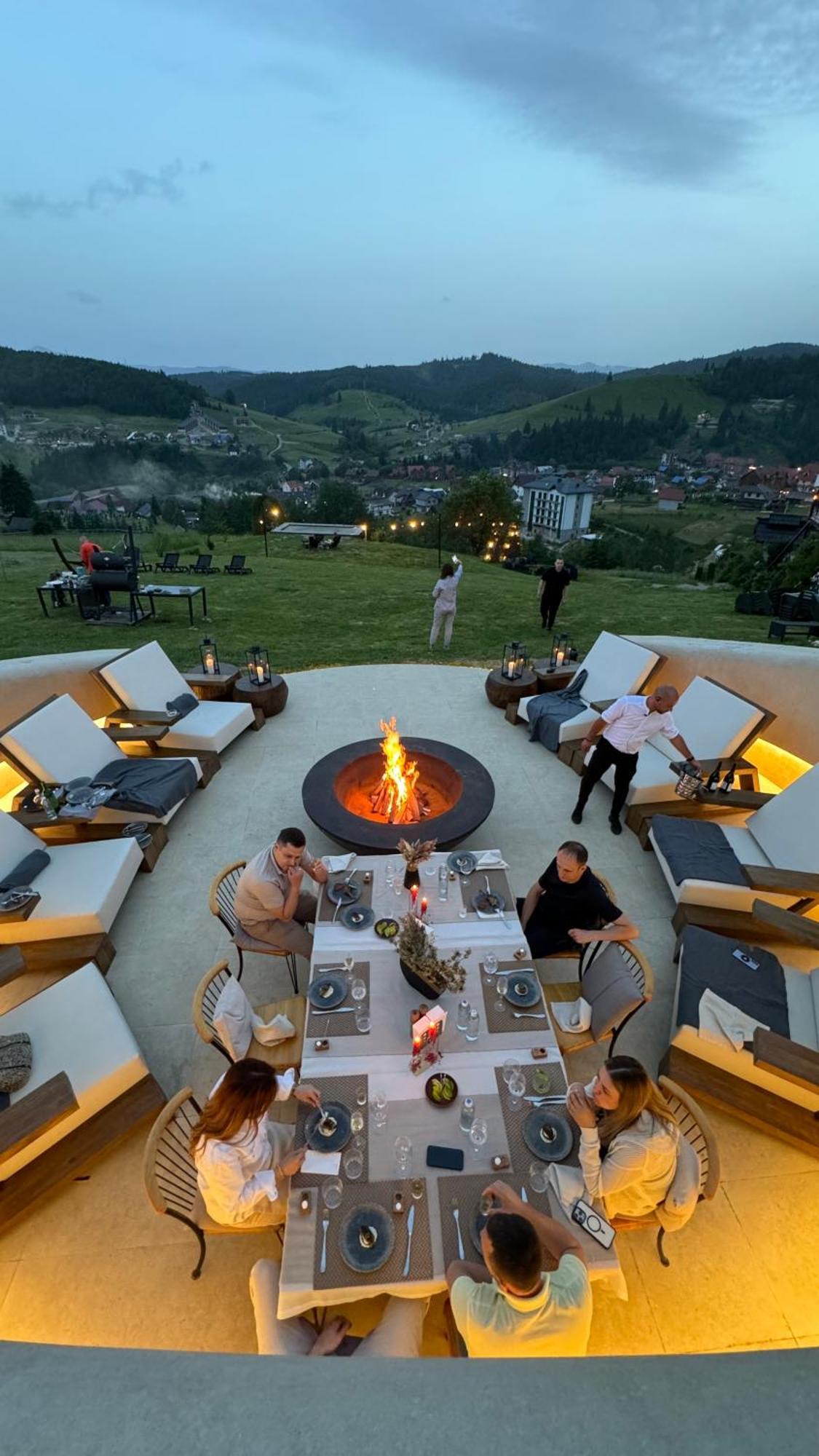 Stara Pravda Hotel - History Bukovel Kültér fotó